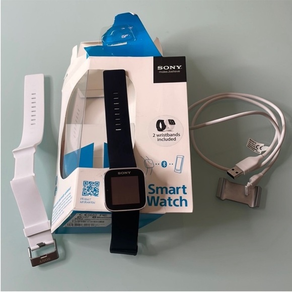 Sony SmartWatch Android Bluetooth USB - Picture 1 of 1